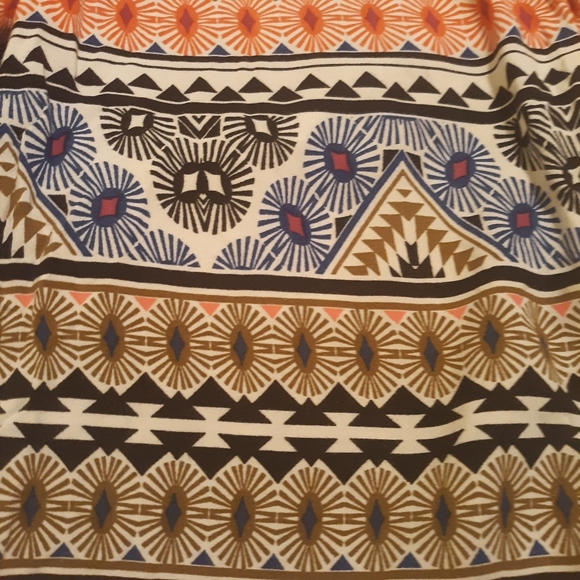 Old Navy Multicolor Tribal Aztec Printed Rayon Casual Cropped Pants Size M - Picture 3 of 6